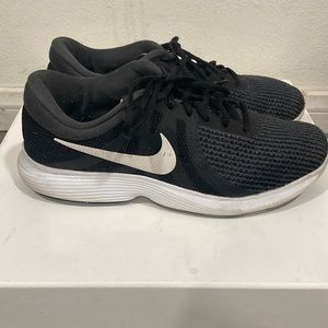 Nike Sneakers Black and White Women’s Size 10
